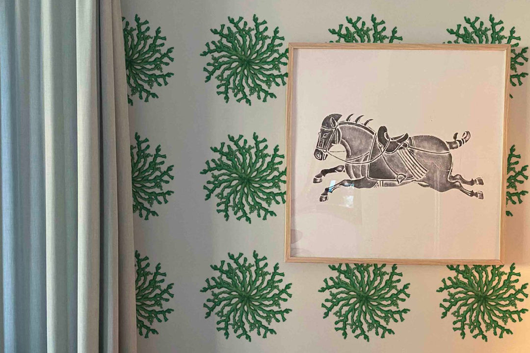 Large Patterns for Small Rooms - Are there Rules to Wallpapering?