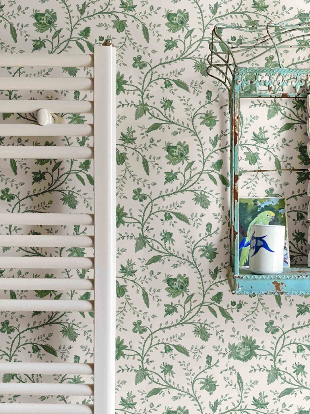 Vintage green floral wallpaper in bathroom